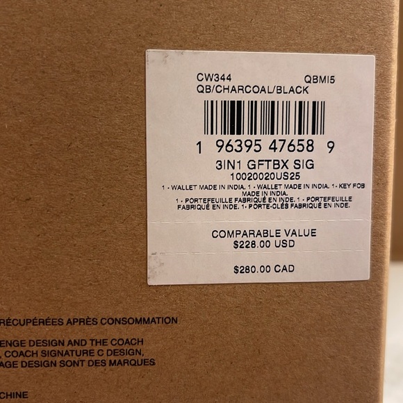 1 DAY DEAL! COACH | Men’s Wallet. Gift Set, Coach Box, & Store Bag. Gift ready! - Picture 11 of 11